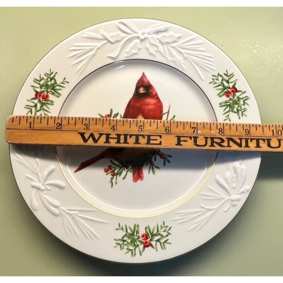 Lenox Winter Greetings Carved Accent Cardinal Plate Catherine McClung 9 1/2" - Picture 7 of 7